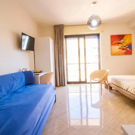 Sonevi Naples